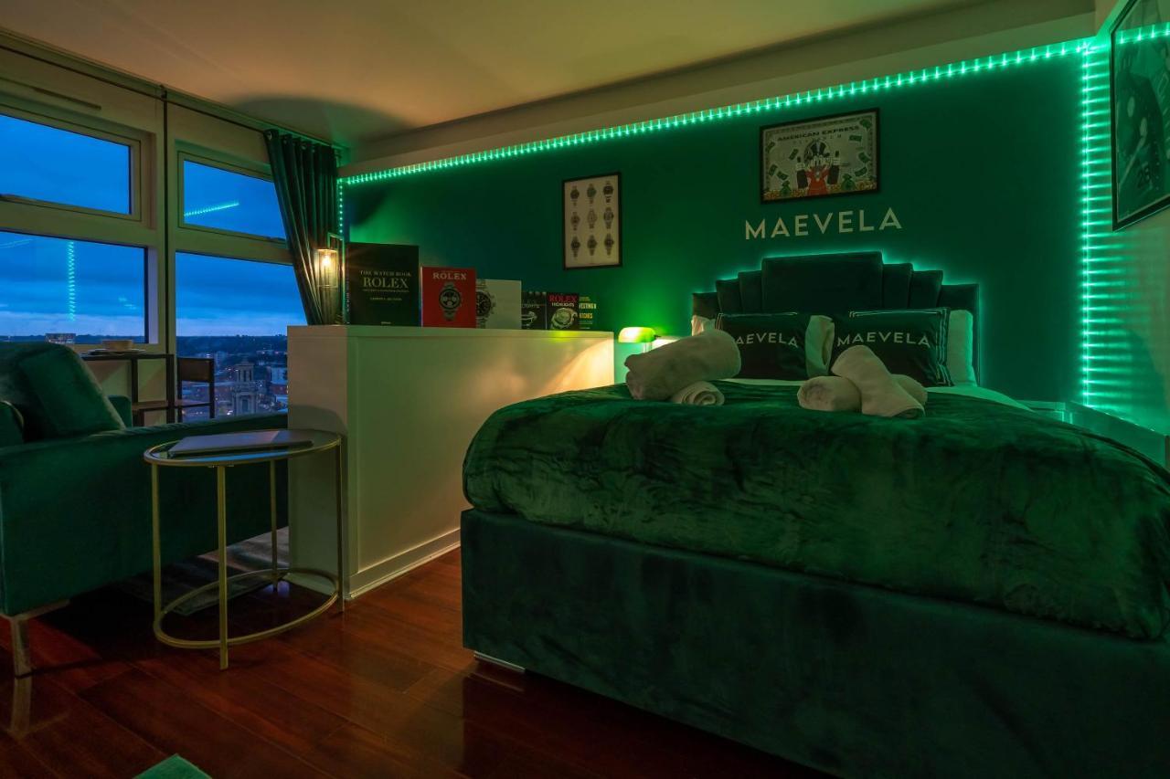 Maevela Apartments - Top Floor Rolex Themed Studio Apt Inside The Cube, Mailbox - Free Netflix & Wifi Birmingham Zewnętrze zdjęcie