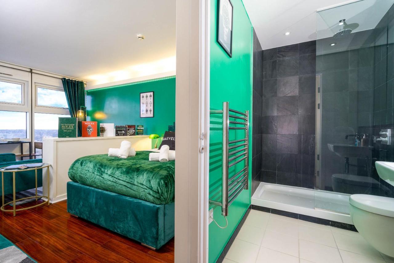 Maevela Apartments - Top Floor Rolex Themed Studio Apt Inside The Cube, Mailbox - Free Netflix & Wifi Birmingham Zewnętrze zdjęcie
