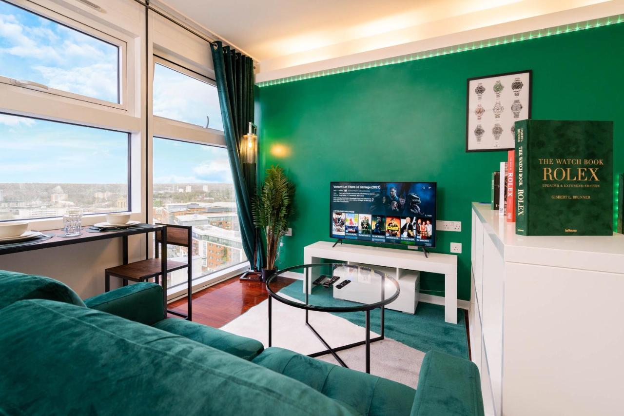 Maevela Apartments - Top Floor Rolex Themed Studio Apt Inside The Cube, Mailbox - Free Netflix & Wifi Birmingham Zewnętrze zdjęcie