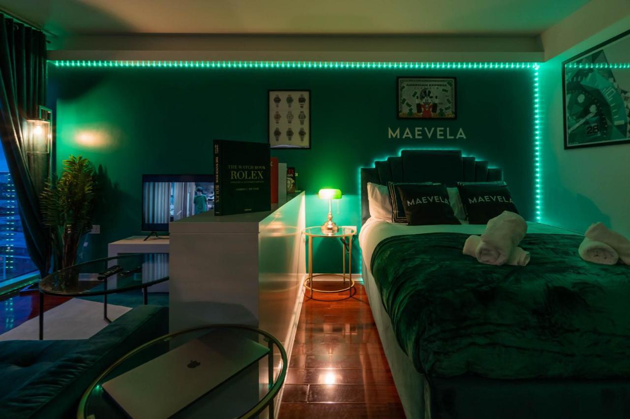 Maevela Apartments - Top Floor Rolex Themed Studio Apt Inside The Cube, Mailbox - Free Netflix & Wifi Birmingham Zewnętrze zdjęcie